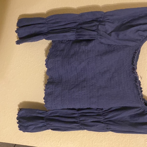 Off shoulder rigged shirt - Picture 3 of 3